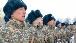 Токаев подписал указ об увольнении военнослужащих в запас и призыве в армию