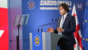 В Грузии новый состав и программу правительства передали в парламент
