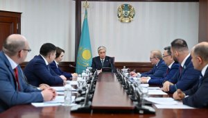 Токаев провел консультации с лидерами парламентских фракций