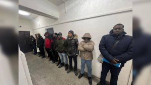 Около 30 африканских мигрантов незаконно работали в Алматы