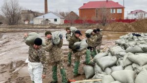 Предотвратить паводки помогают военнослужащие в ЗКО
