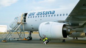 Самолет Air Astana подал сигнал бедствия и вернулся в аэропорт Алматы