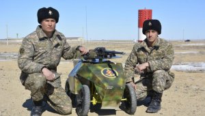 Боевую машину создали солдаты из подручных средств в Актау