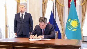 Премьер-министр Олжас Бектенов посетил посольство Российской Федерации в Астане