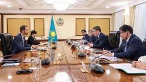 Бектенов поговорил с представителями банка Société Générale о привлечении частного капитала в Казахстан