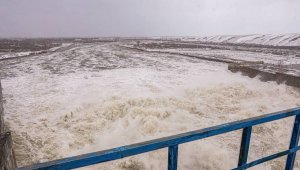 Плотину прорвало в Актюбинской области