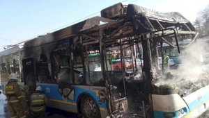 В Алматы произошло возгорание троллейбуса: пострадавших нет