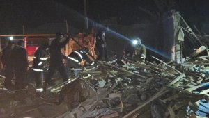 Взрыв разрушил дом в Бейнеу: погибла женщина