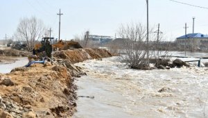 Река Кылшакты затопила привокзальный район Кокшетау