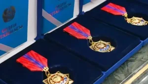Орденам присвоят имена воинов-героев: Токаев подписал закон