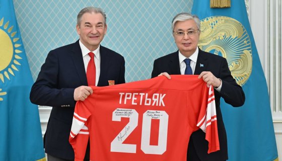 Легендарный вратарь Владислав Третьяк поблагодарил Токаева
