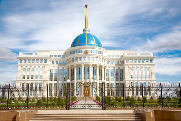 Токаев поздравил Лукашенко с победой на президентских выборах