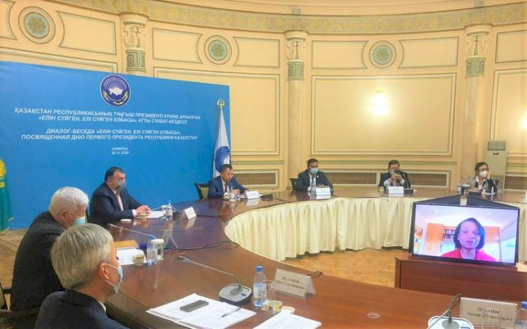 В Алматы состоялся круглый стол «Елі сүйген, елін сүйген Елбасы»