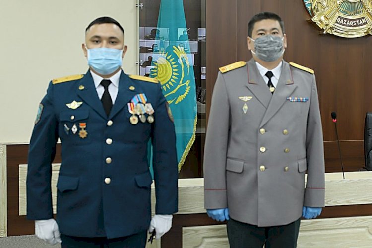 Отличившихся сотрудников наградили в ДЧС Алматы