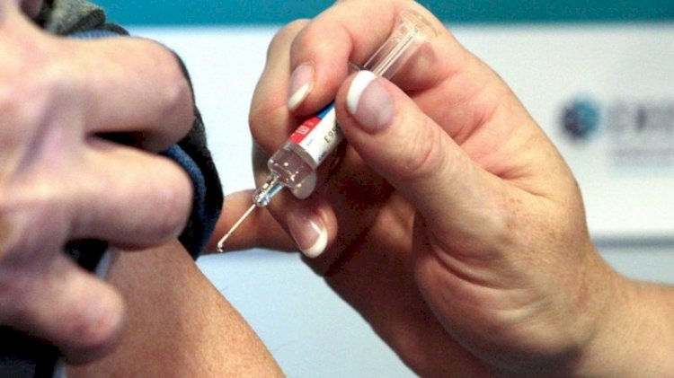 В Лондоне одобрили использование вакцины Pfizer