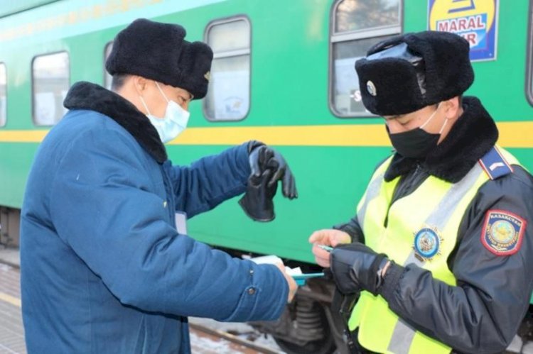 На усиленный вариант несения службы переведена транспортная полиция