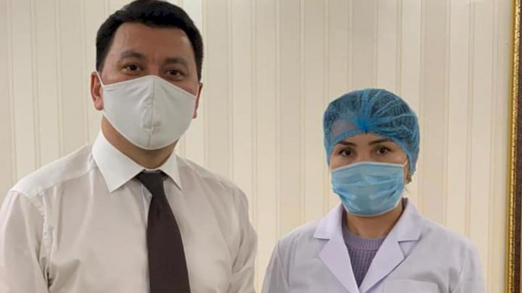 Помощник Президента РК испытал на себе казахстанскую вакцину от коронавируса