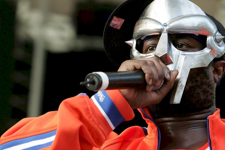 Скончался британский рэпер MF Doom