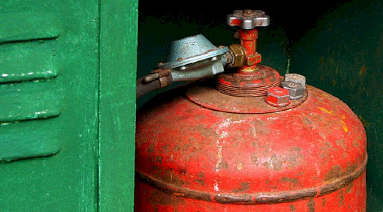 В частном секторе Алматы в результате выхлопа газа пострадал хозяин дома