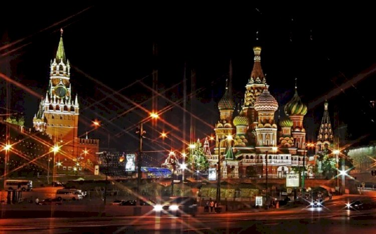 В российской столице снимают введенные из-за COVID-19 ограничения