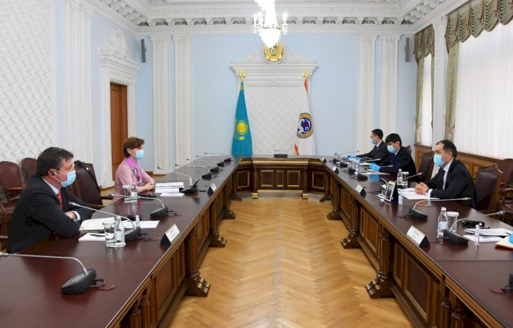 Аким Алматы встретился с представителями Всемирного банка