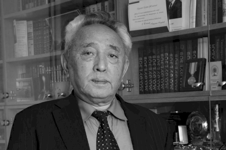 Ушел из жизни Народный писатель Казахстана Кабдеш Жумадилов