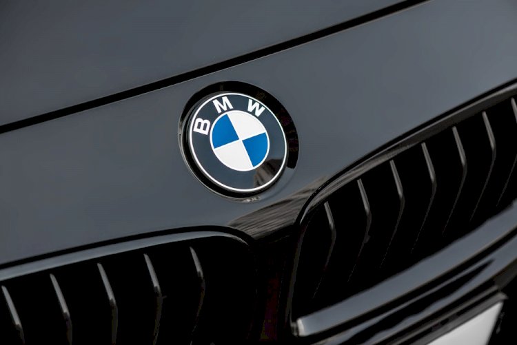 BMW столкнулся с поездом в Капшагае