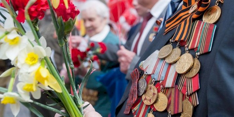 Аким Алматы призвал беречь здоровье ветеранов и всего старшего поколения