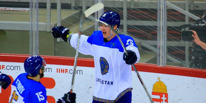 Хоккеисты Казахстана победили белорусов в матче на подготовке к ЧМ в Риге