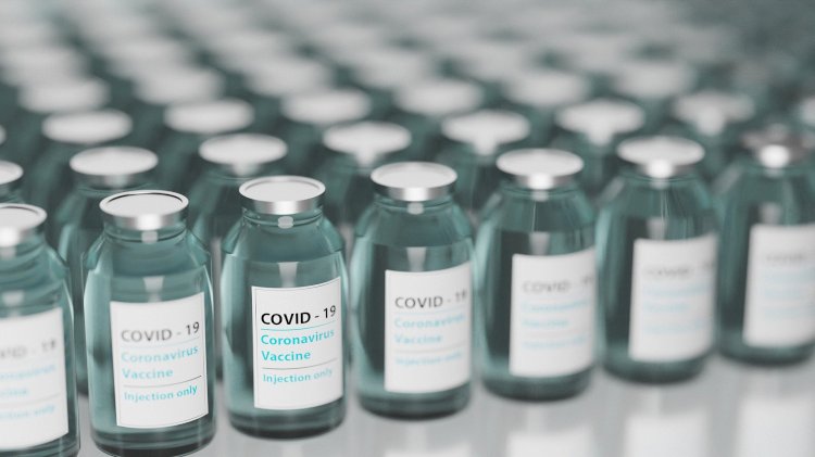 Вакцины против COVID-19 приводят к иммунодефициту – развенчание очередного фейка