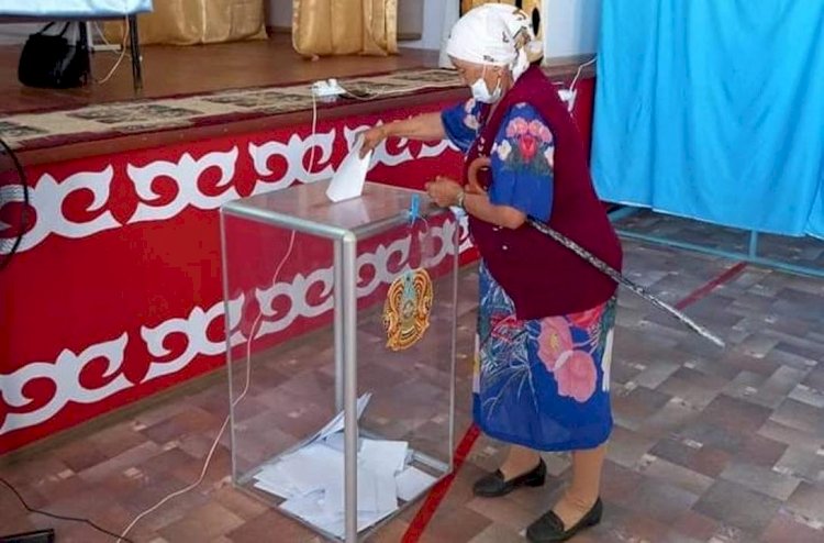 В ЗКО на выборах сельских акимов фиксируется высокая явка избирателей