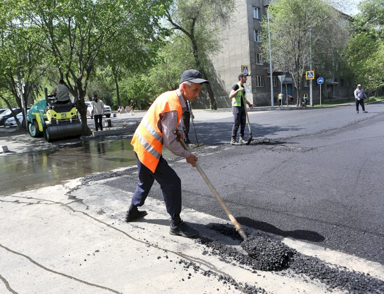 В Жетысуском районе Алматы ведутся ремонтные работы на 11 улицах