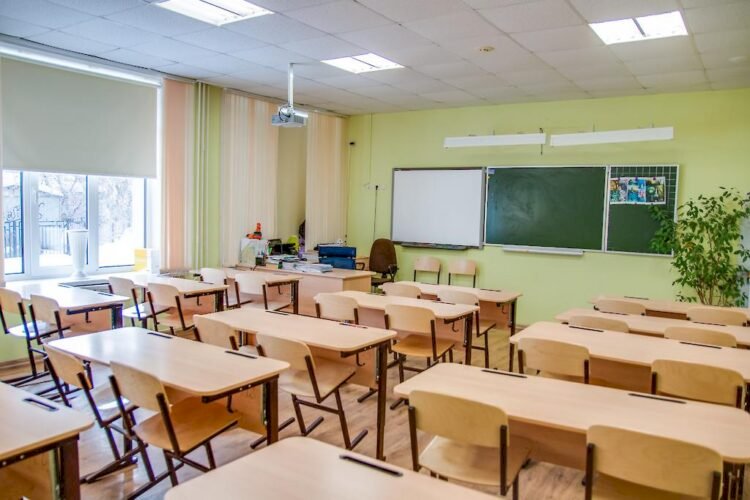 В этом году алматинские школьники смогут учиться в очном режиме