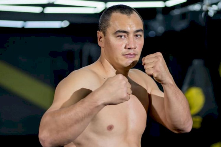 Казахстанский супертяж нокаутировал американский Танк в бою за титул чемпиона WBA