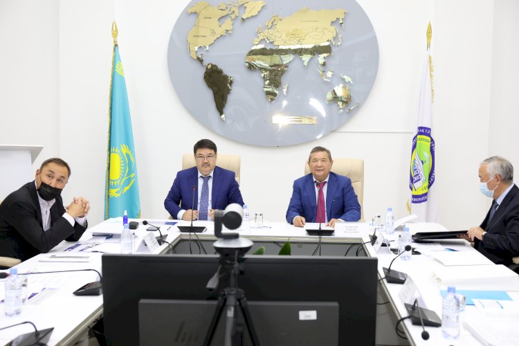 В Алматы на базе КазНАИУ Институтом парламентаризма проведен круглый стол: «Совершенствование исполнительного производства в РК»