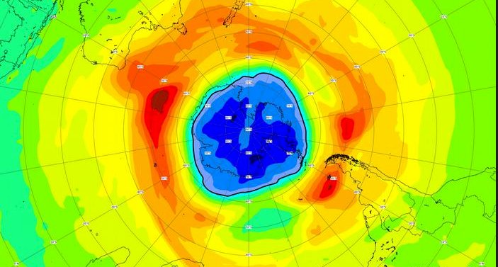 Над Антарктидой образовалась рекордная озоновая дыра