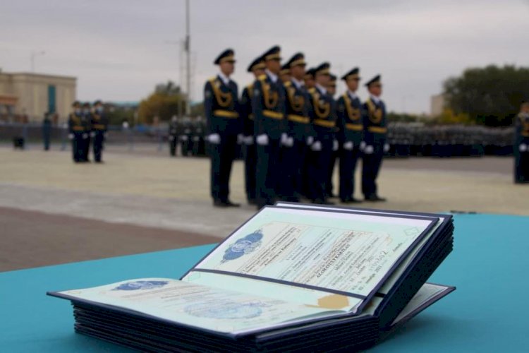 В Военном институте Сил воздушной обороны РК состоялся выпуск офицеров