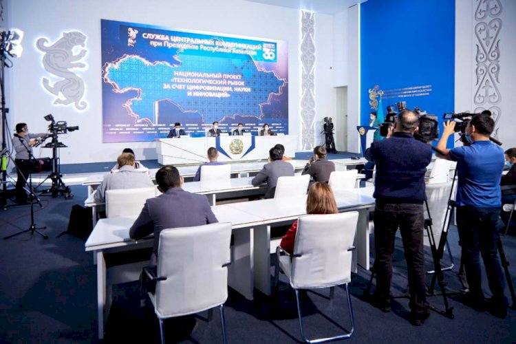 В Казахстане подготовят 100 тысяч высококвалифицированных IT-специалистов