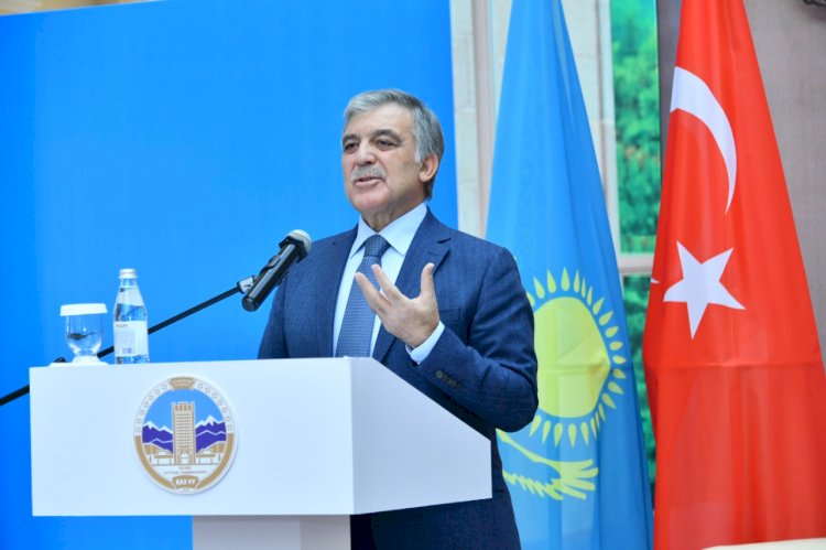 Экс-президент Турции Адбуллах Гюль посетил КазНУ имени аль-Фараби