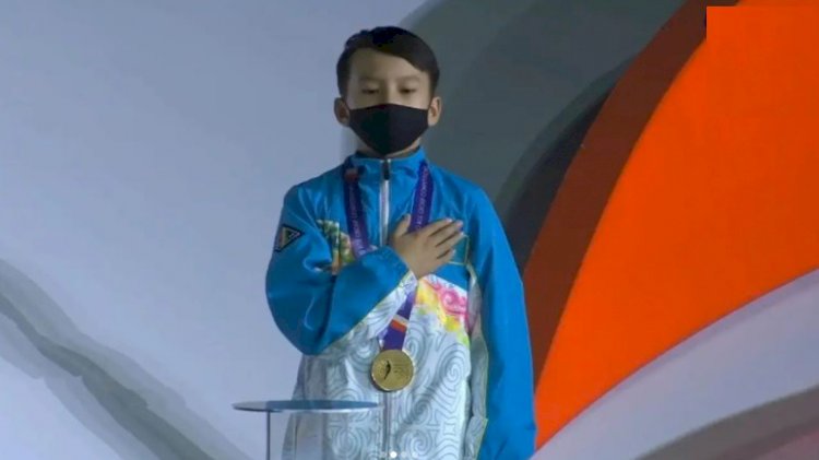 Юный гимнаст из Казахстана стал золотым призером ЧМ в Баку