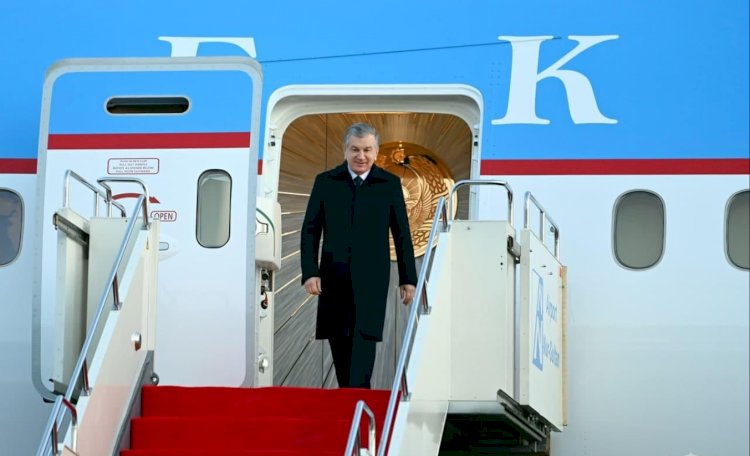 Президент РК лично встретил в аэропорту Нур-Султана своего узбекского коллегу