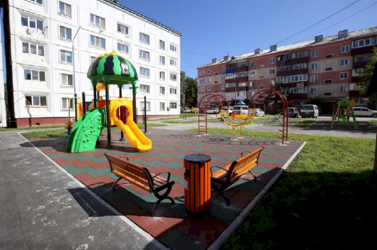 В Алмалинском районе Алматы в 2021 году благоустроили 64 двора и преобразили 12 фасадов домов