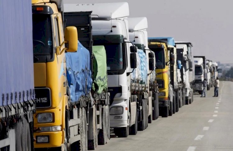 Почти 250 машин скопилось на погранпереходах Казахстана