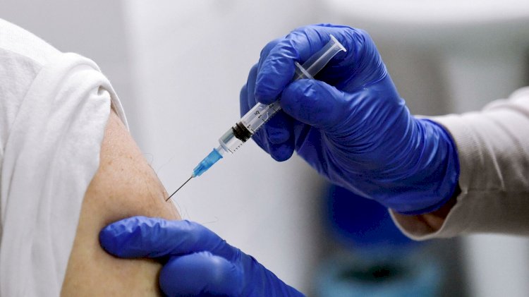 Мужчина за день получил 10 доз вакцины от COVID-19, пытаясь подзаработать