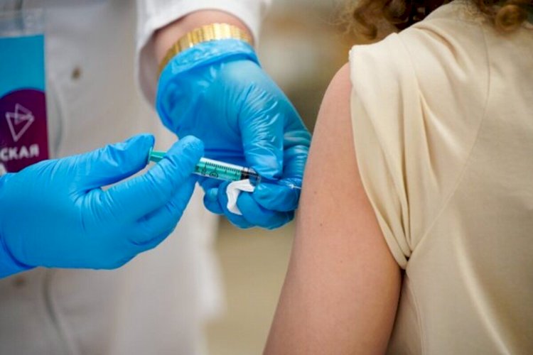 В Азербайджане получившим бустерную дозу будут выдавать бессрочный сертификат о вакцинации