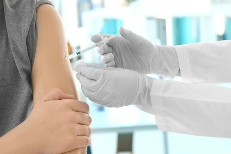 58 тысяч подростков получили вакцину от КВИ в Алматинской области
