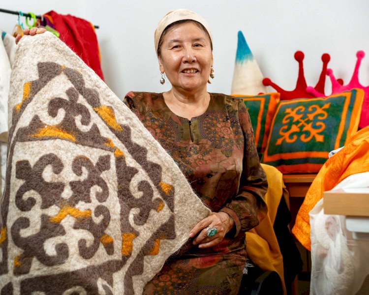 Тёплые традиции: Ауес Сагинаева воссоздает предметы одежды кочевников Великой степи