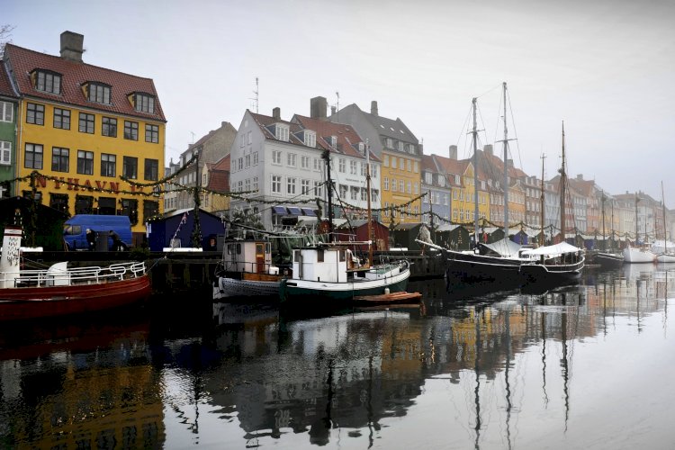 В Дании, несмотря на большое количество заражений, отменяют антиковидные ограничения