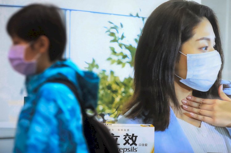 Риск заражения омикроном при ношении маски оценили ученые из Японии