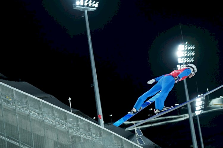Казахстанские прыгуны с трамплина прошли в следующий раунд ОИ-2022